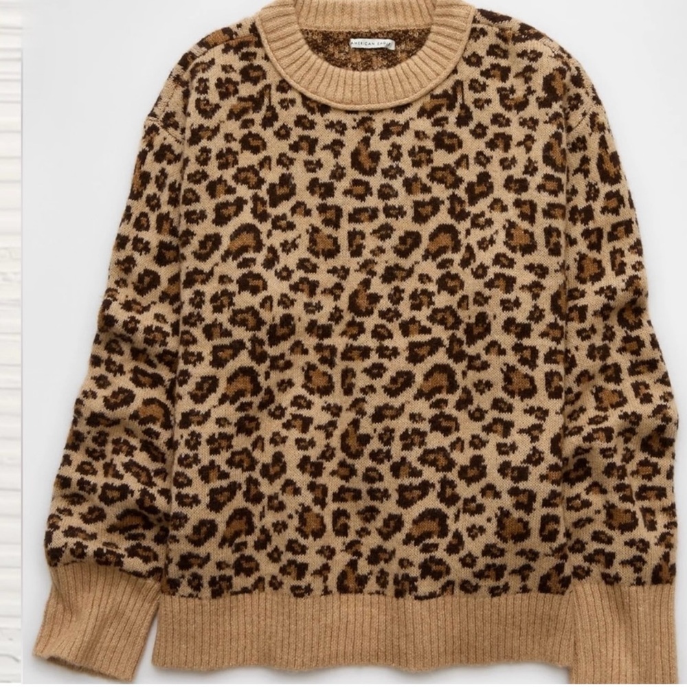 Women’s American Eagle Soft Leopard Sweater - Picture 3 of 5